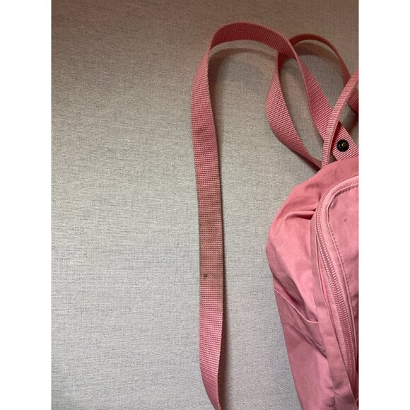 Fjallraven Kanken Classic Pink Backpack - Picture 14 of 14